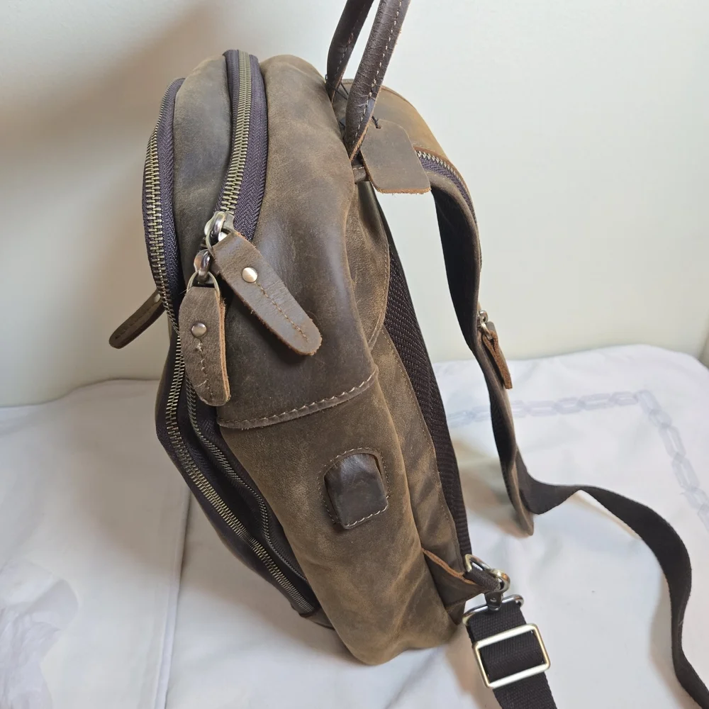 Brown Leather Men's Smart Messenger Crossbody Laptop Bag